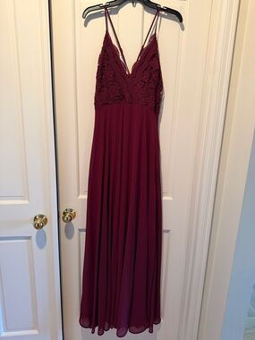 Lulu’s Burgundy Lace Bodice Spaghetti Strap Maxi Dress
